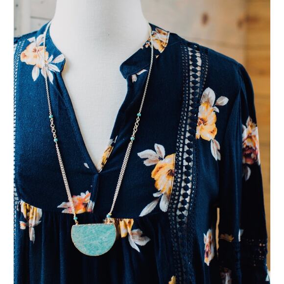 Blu Pepper Asymmetrical Boho Lace Insets‎ Blue Floral Blouse LARGE Cottagecore - Picture 3 of 12